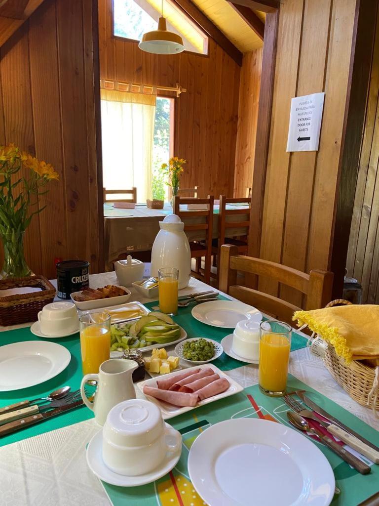 Hostal Quillelhue ปูกอน ภายนอก รูปภาพ